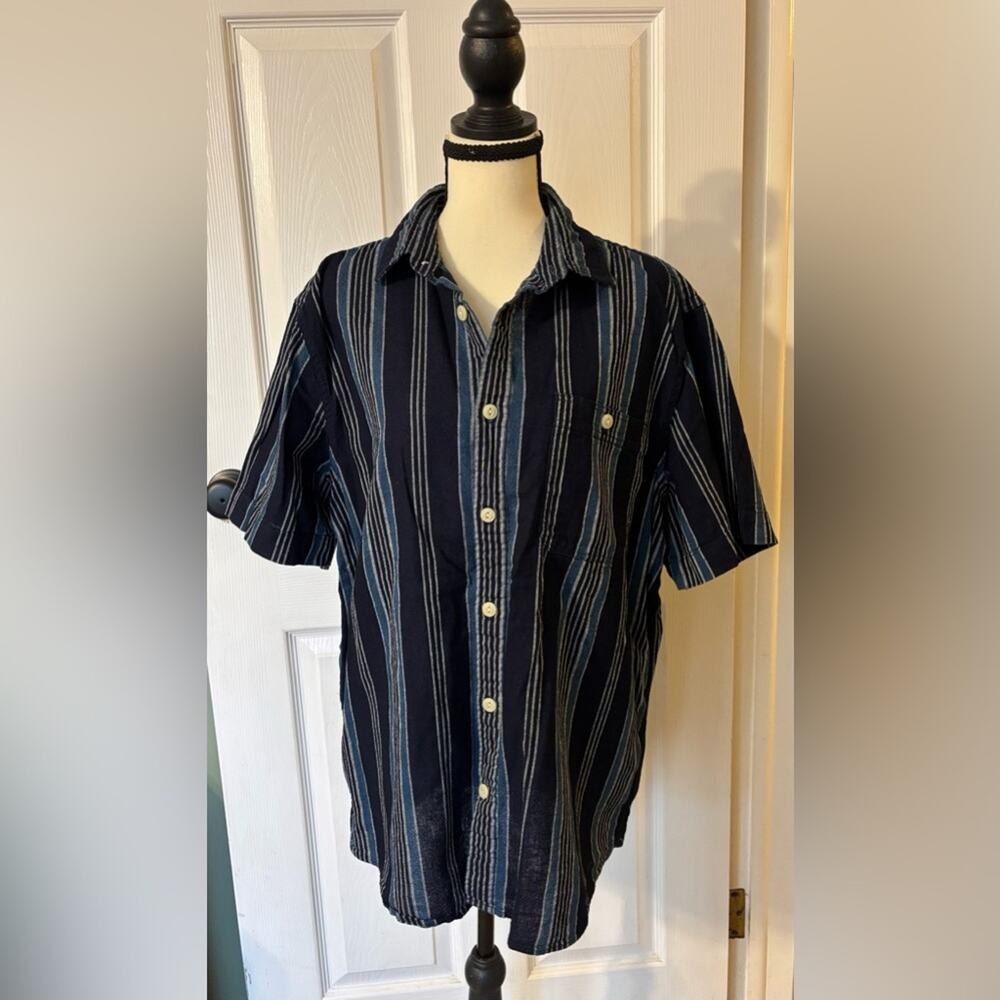 Banana Republic Men's Button Down Size Large Black & Blue Stripes 100% Cotton
